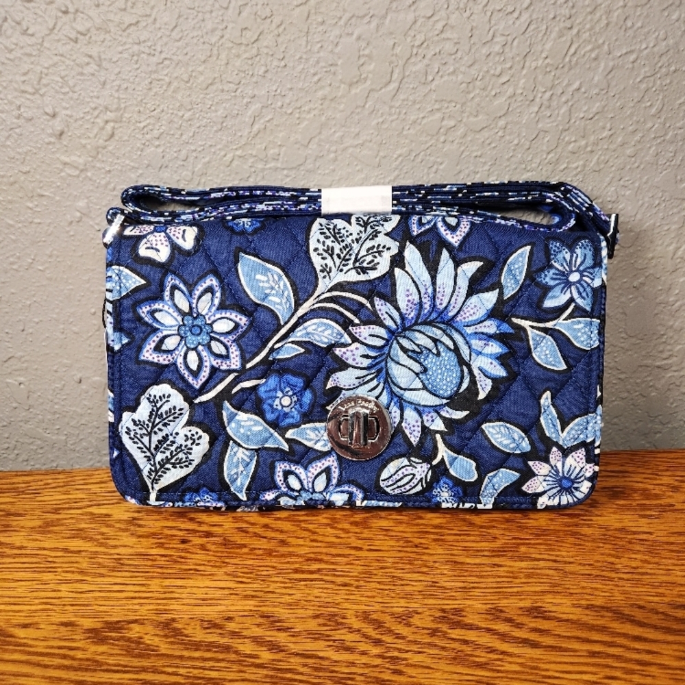 Vera Bradley Turnlock Crossbody HandBag Tropics Tapestry